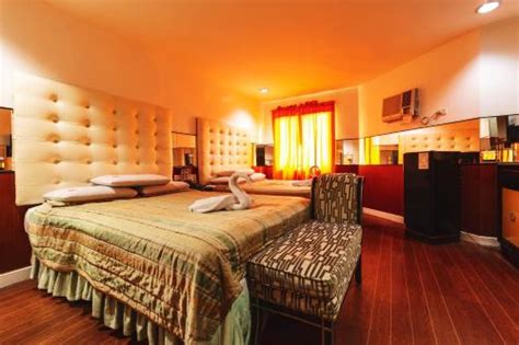Hotels near SM City Sta Mesa .